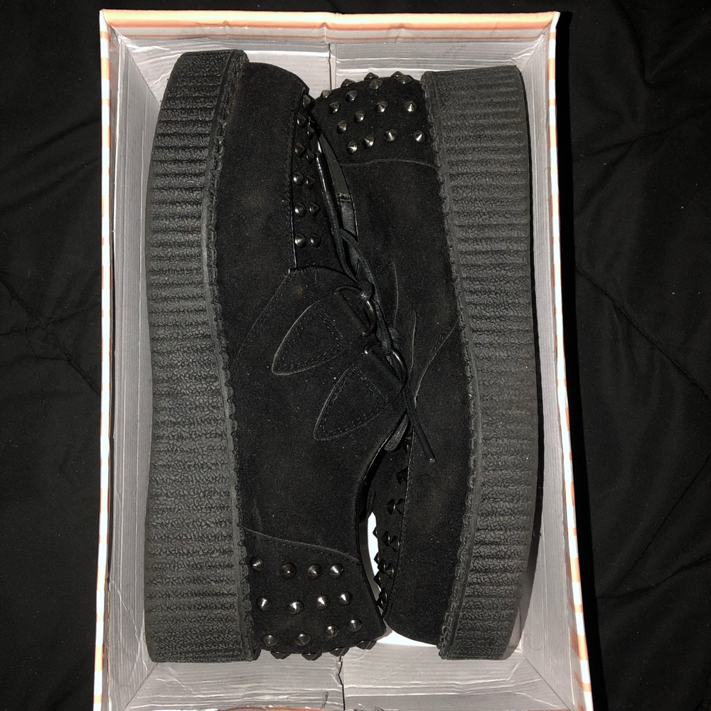 Black platform creepers with spikes